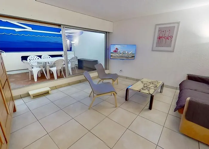 Cnn Ulysse 1 - Vue Avec Garage شقة *